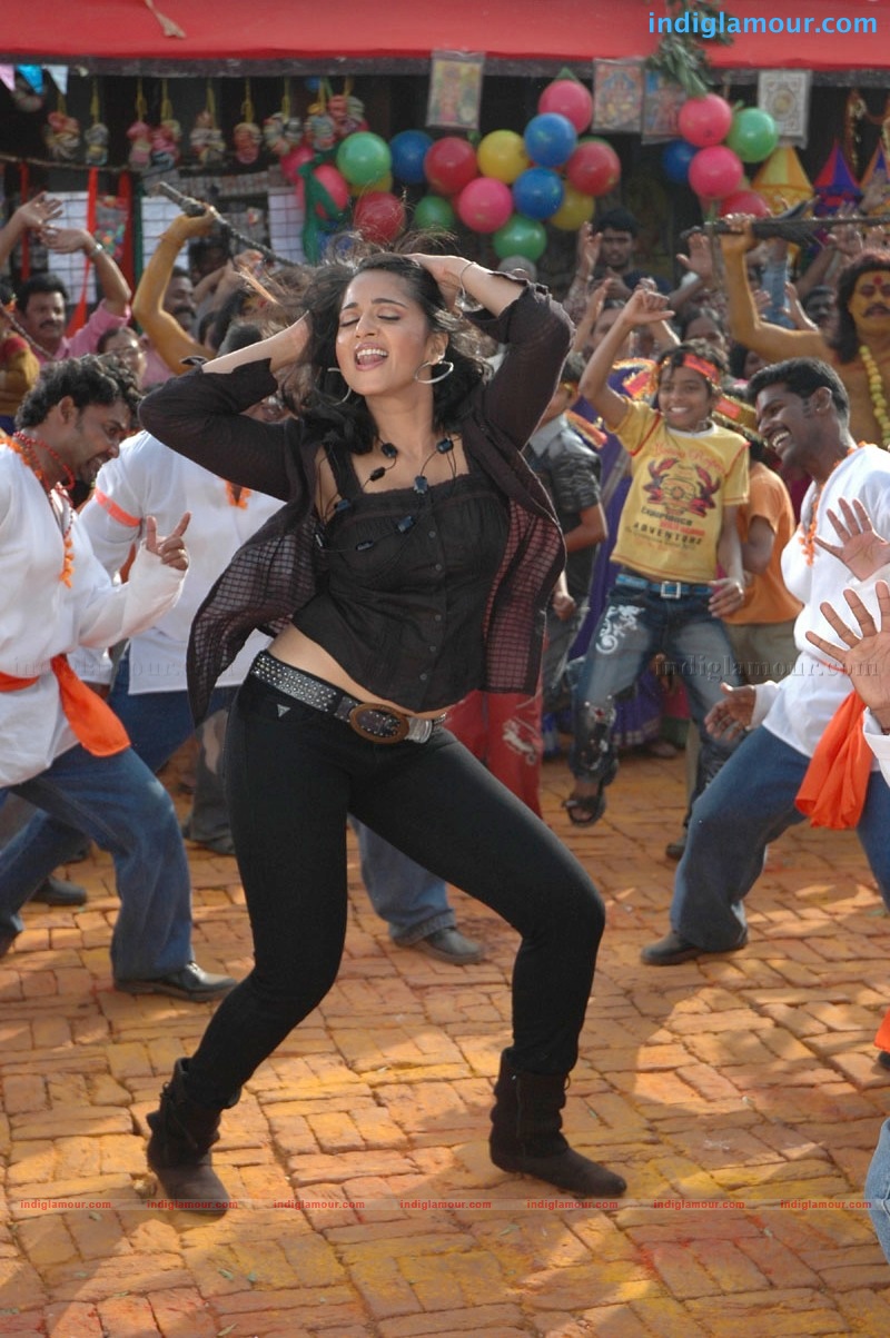 Anushka Actress hd photo