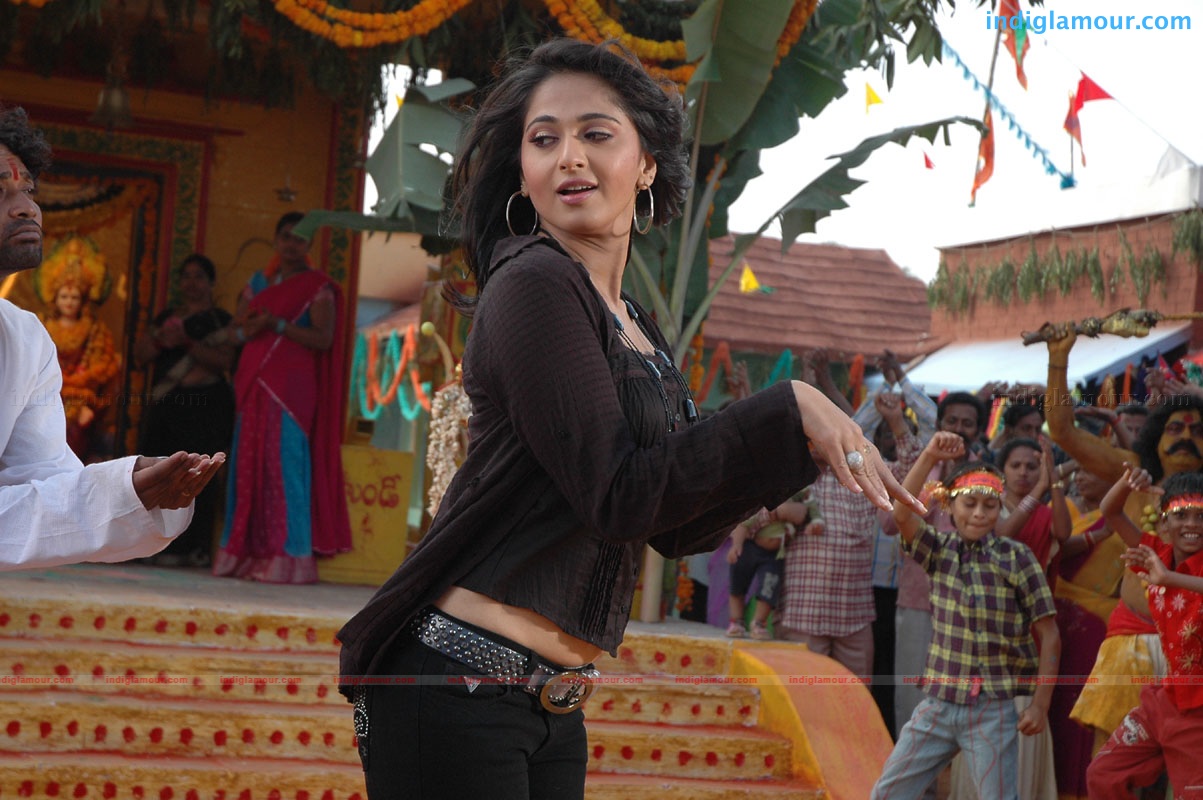 Anushka Actress hd photo