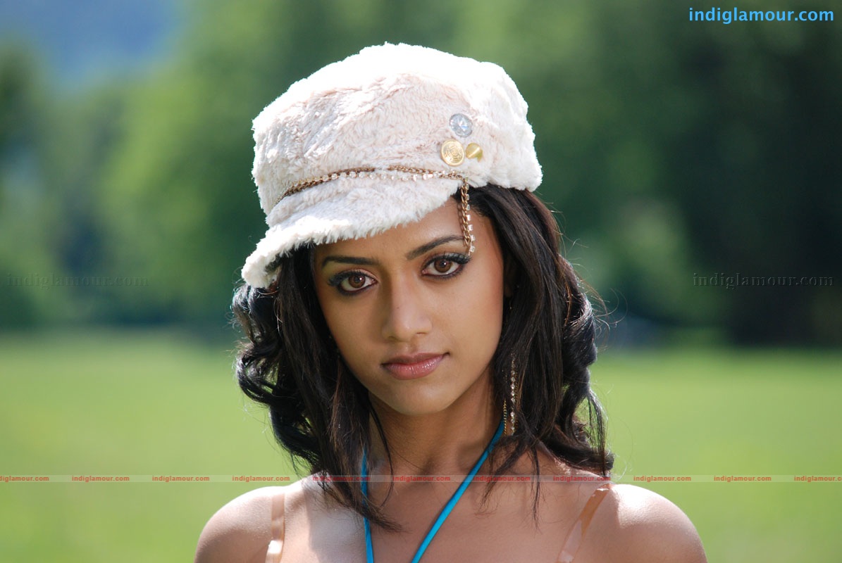 Mamta Mohandas in Preyasi Actress hd photo