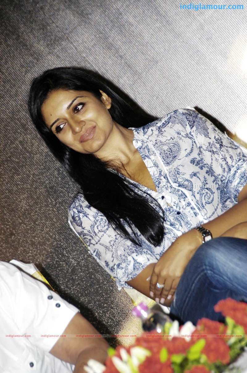 Vimala Raman Actress hd photo
