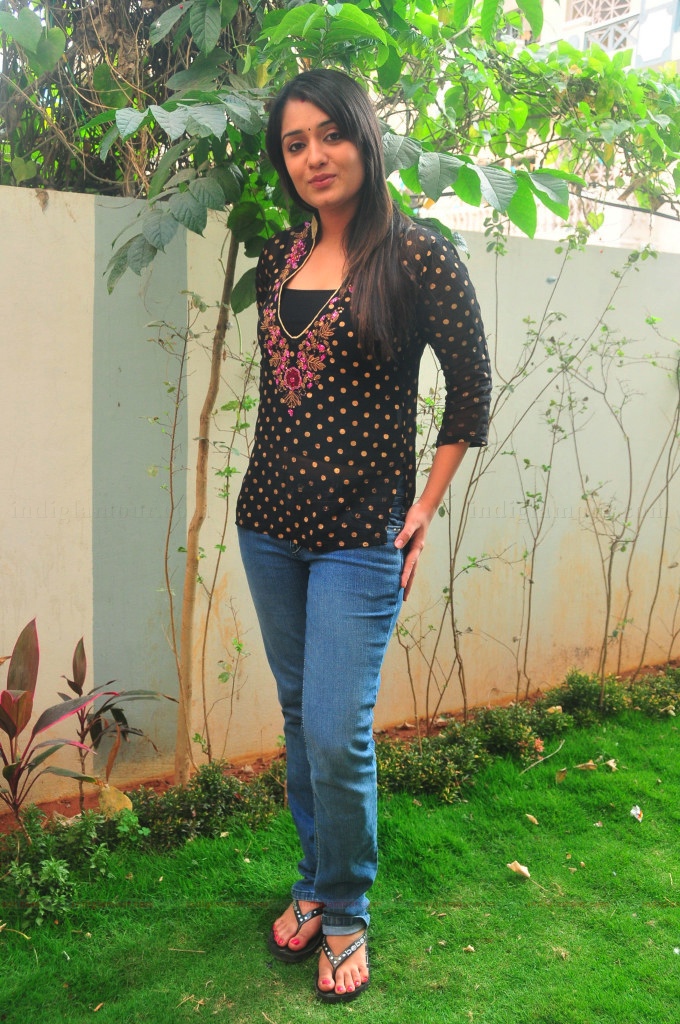 Nikitha Actress hd photo