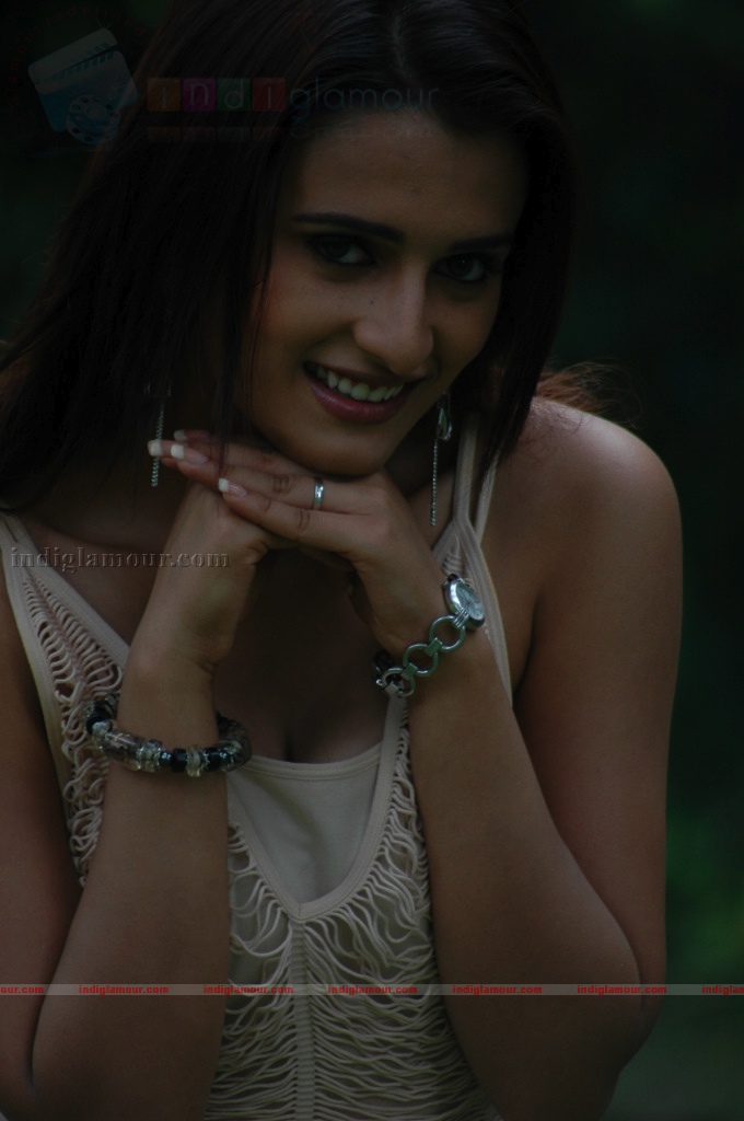 Arya Menon Actress hd photo