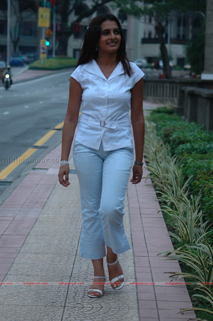 Arya Menon Actress hd photo