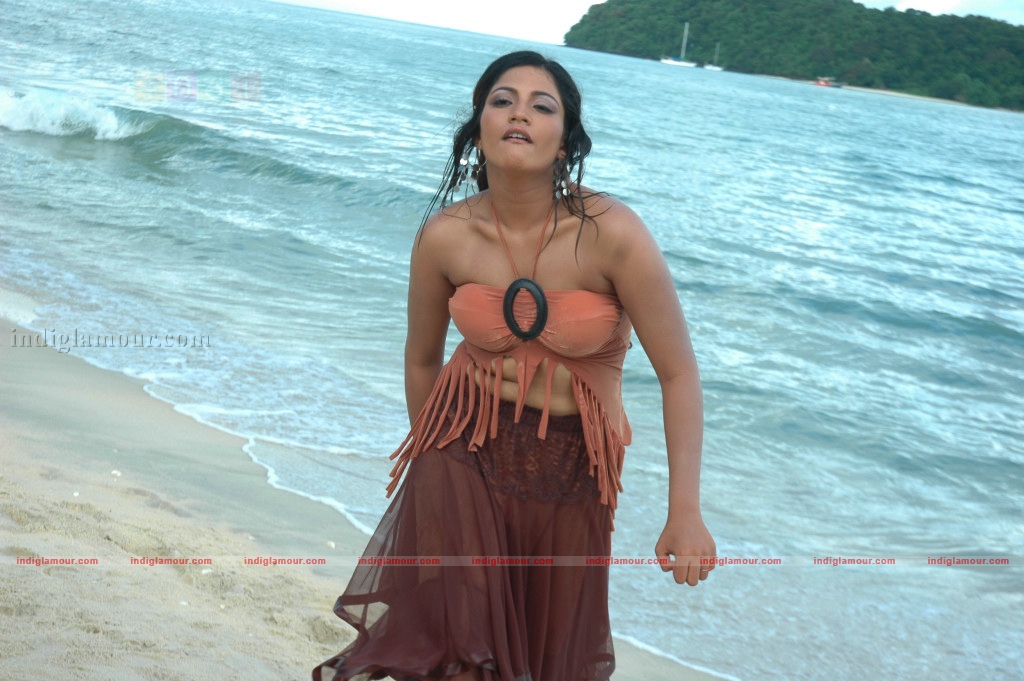 Gayatri Actress hd photo