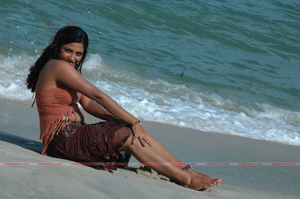 Gayatri Actress hd photo