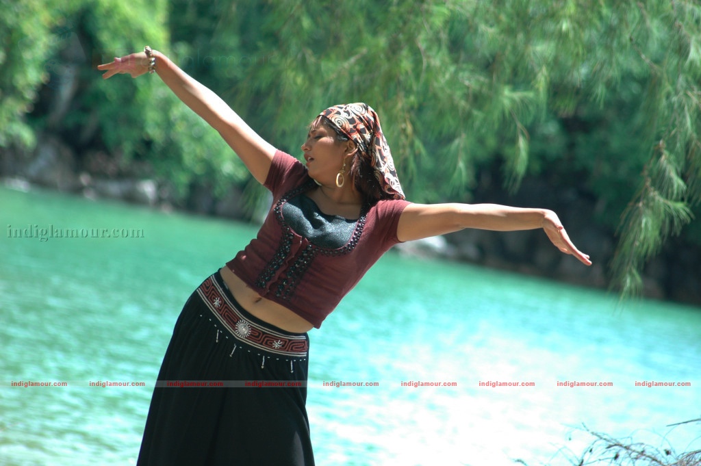 Gayatri Actress hd photo