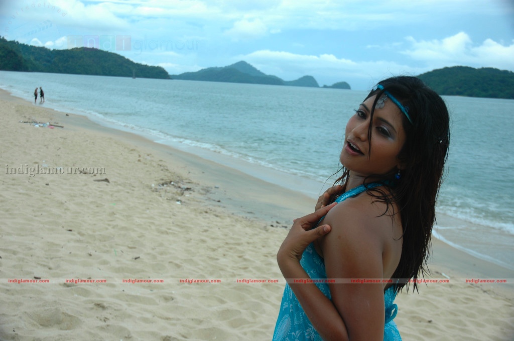 Gayatri Actress hd photo