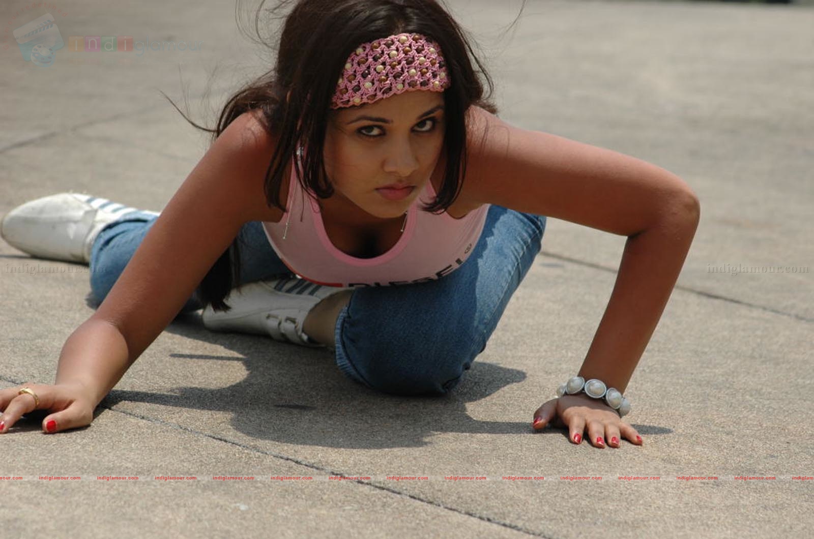 Nisha Kothari Actress hd photo