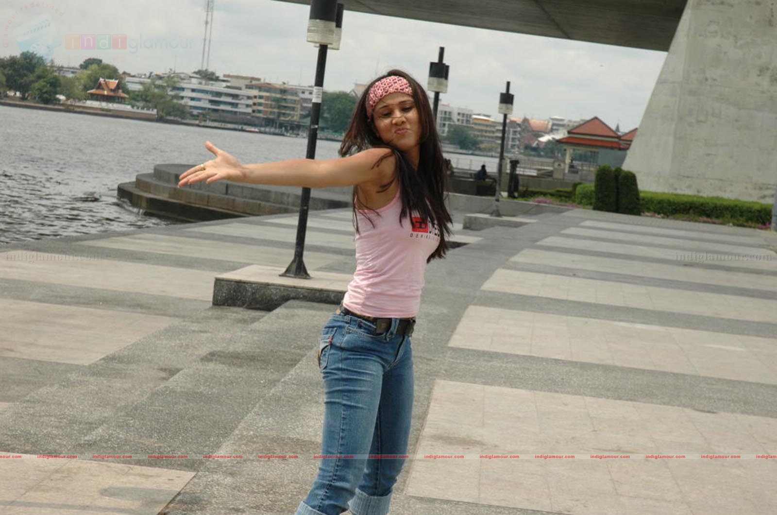 Nisha Kothari Actress hd photo