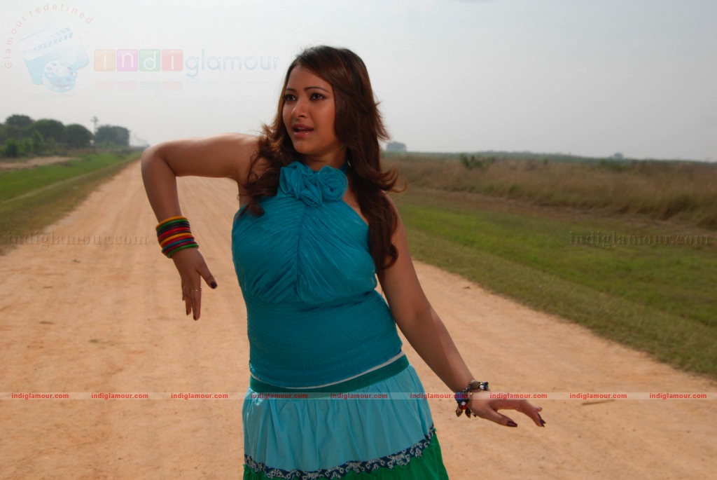 Shweta Basu Prasad Actress hd photo