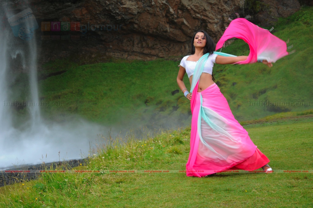 Trisha Actress hd photo