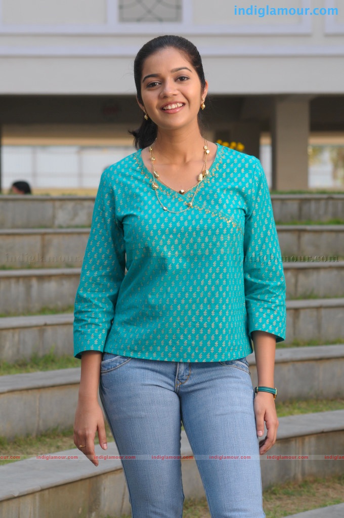 Swathi Actress hd photo