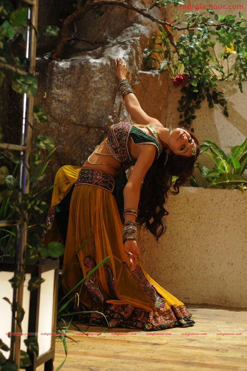 Udaya Bhanu Actress hd photo