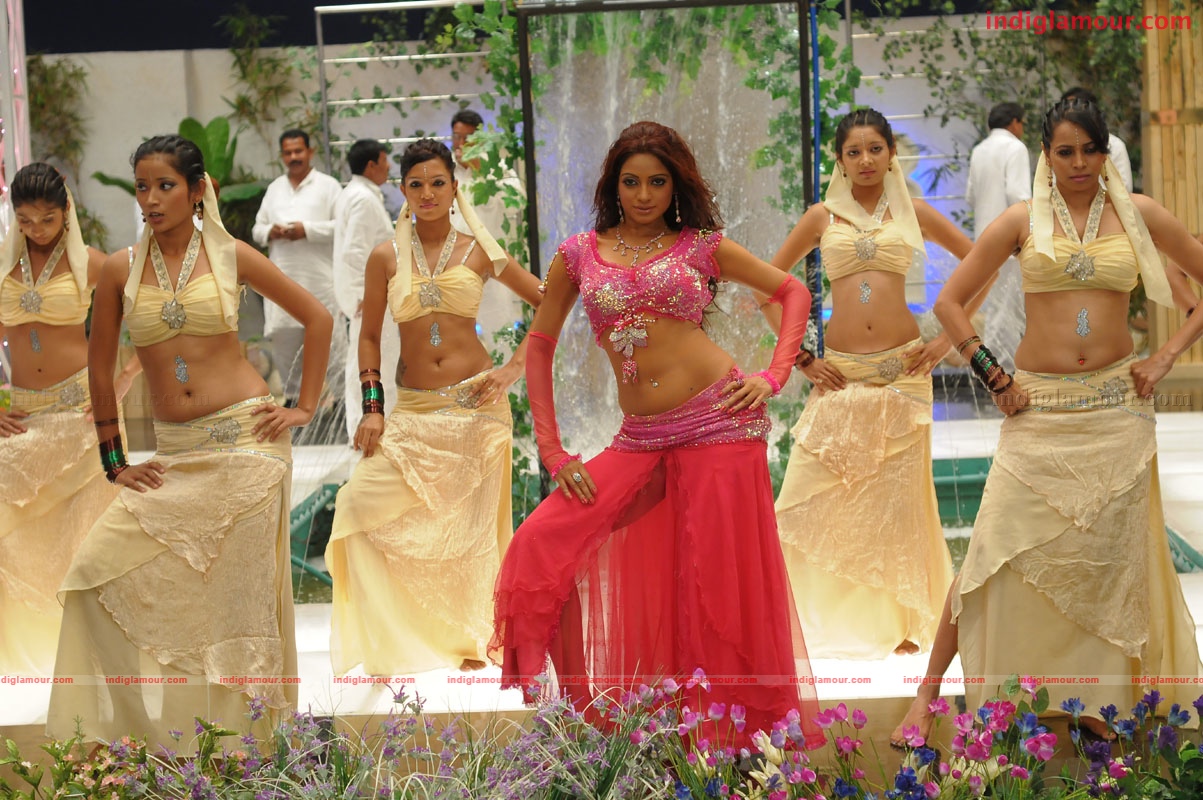 Udaya Bhanu Actress hd photo