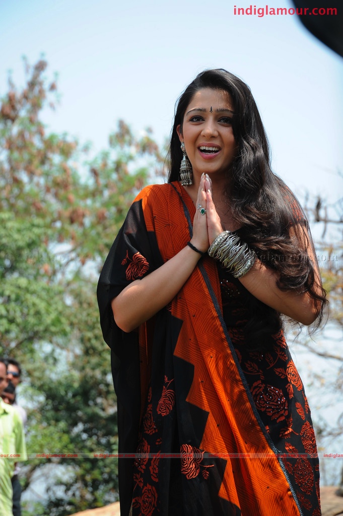 Charmi Actress hd photo