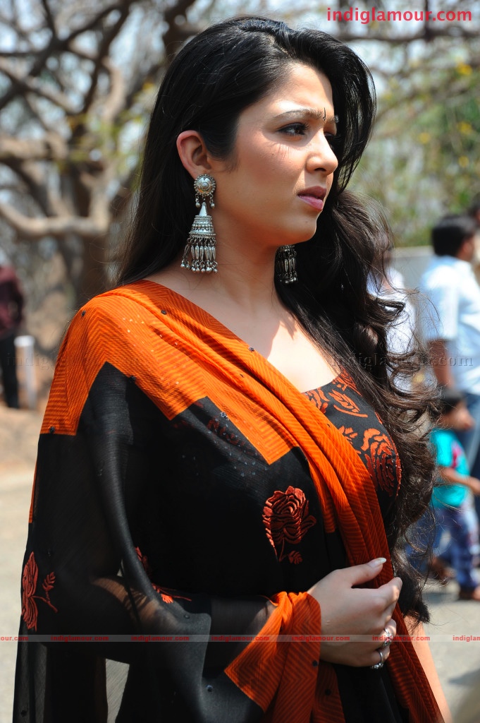 Charmi Actress hd photo