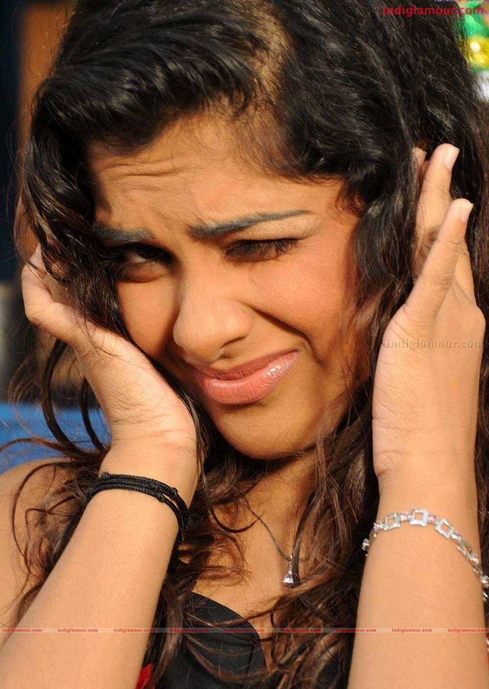 Sandhya Actress hd photo