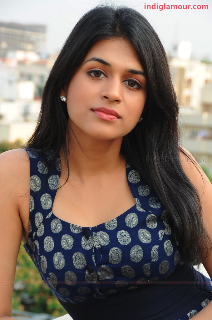 Shraddha Das Actress hd photo