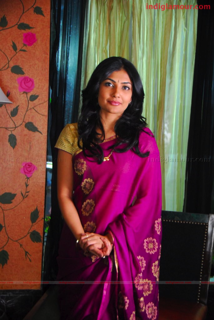 Kamalinee Mukherjee Actress hd photo