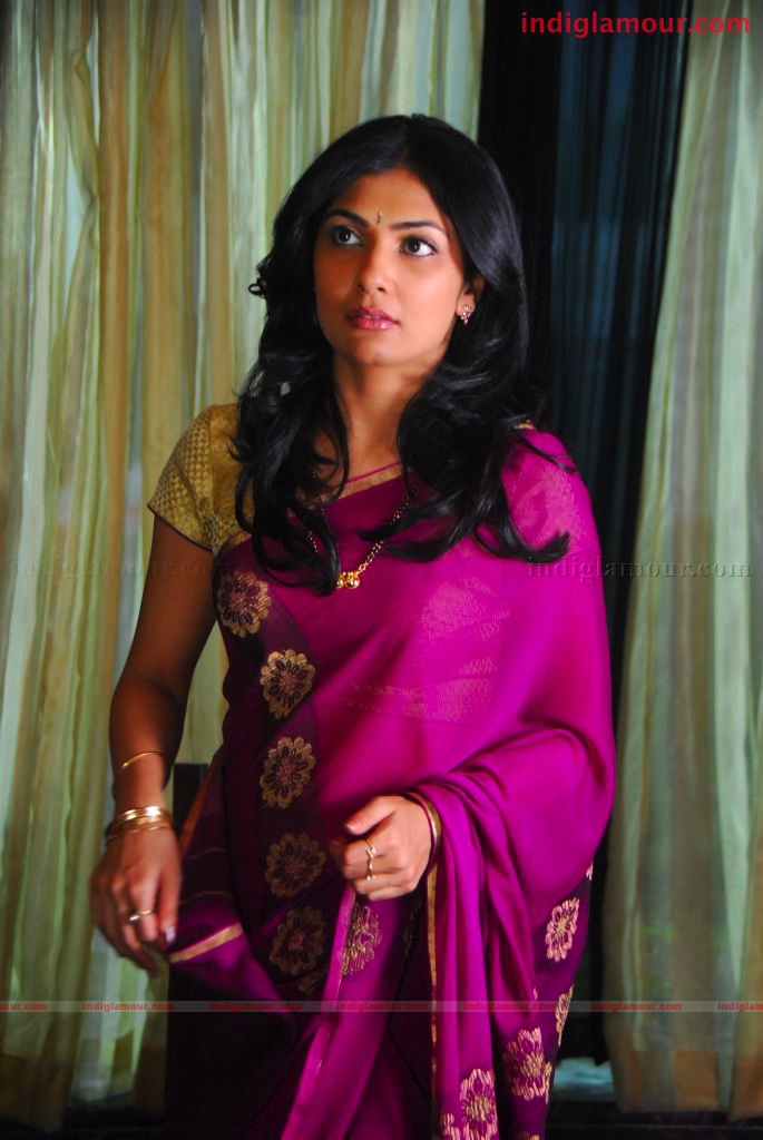 Kamalinee Mukherjee Actress hd photo
