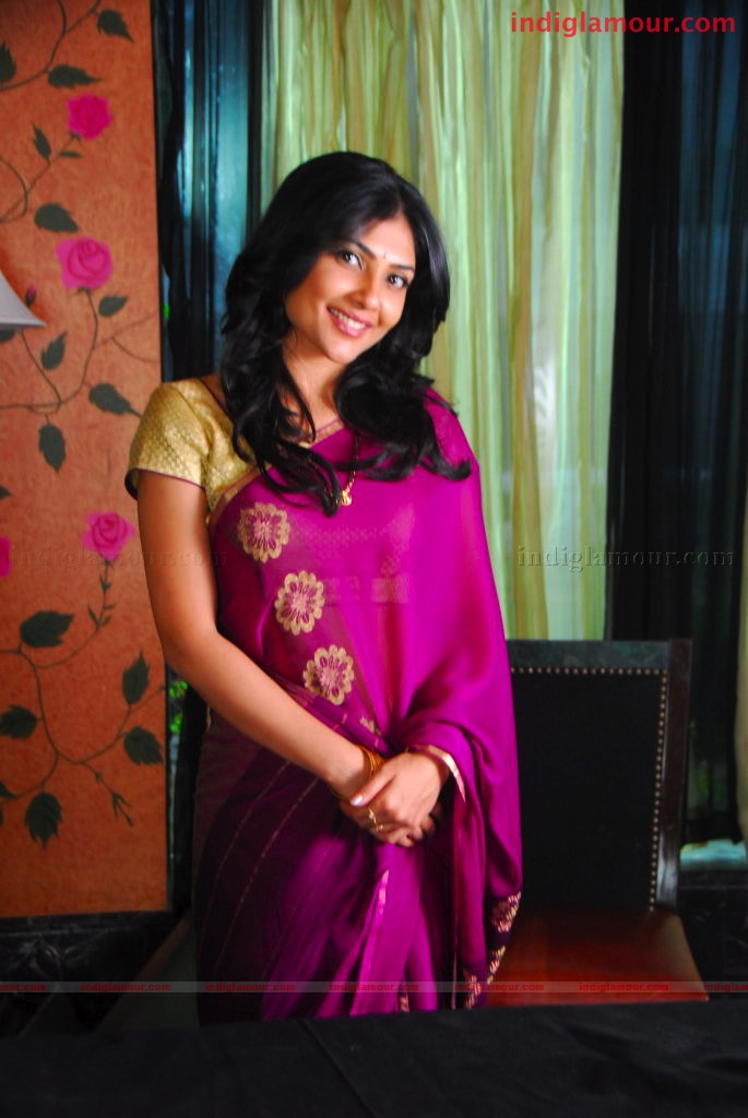 Kamalinee Mukherjee Actress hd photo