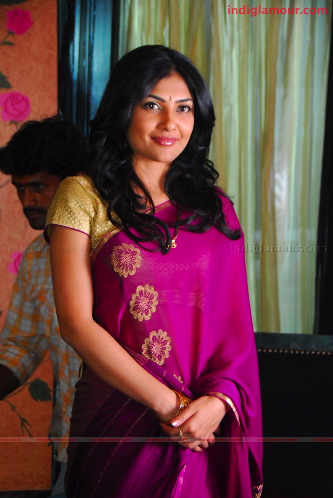 Kamalinee Mukherjee Actress hd photo