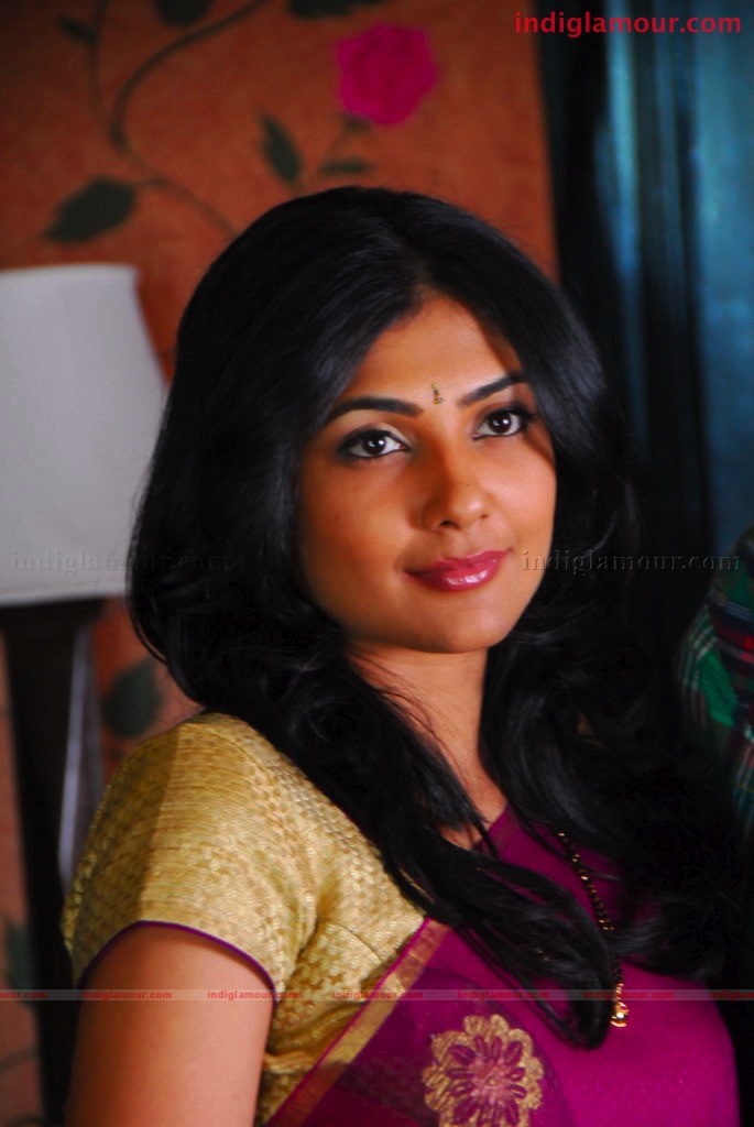 Kamalinee Mukherjee Actress hd photo