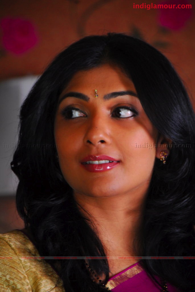 Kamalinee Mukherjee Actress hd photo