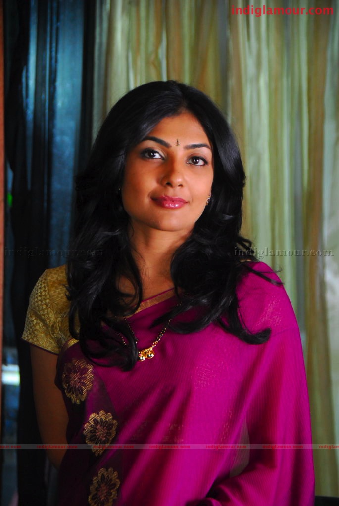 Kamalinee Mukherjee Actress hd photo