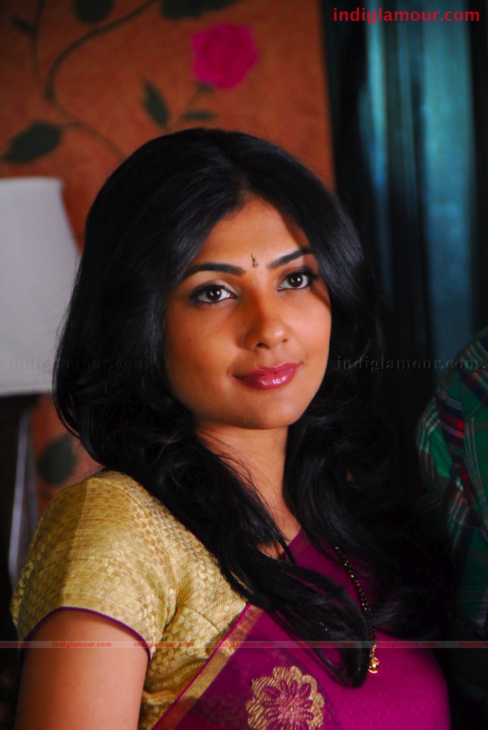 Kamalinee Mukherjee Actress hd photo