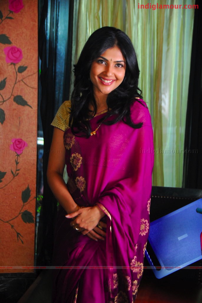 Kamalinee Mukherjee Actress hd photo