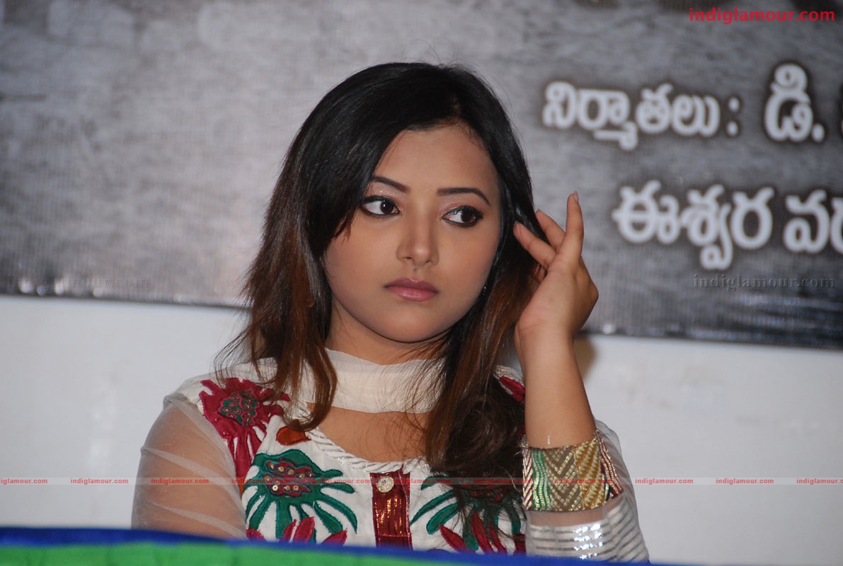 Shweta Basu Prasad Actress hd photo