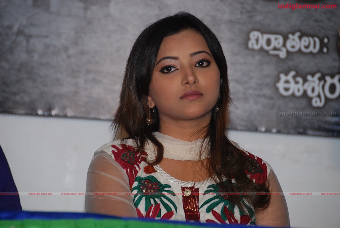 Shweta Basu Prasad Actress hd photo