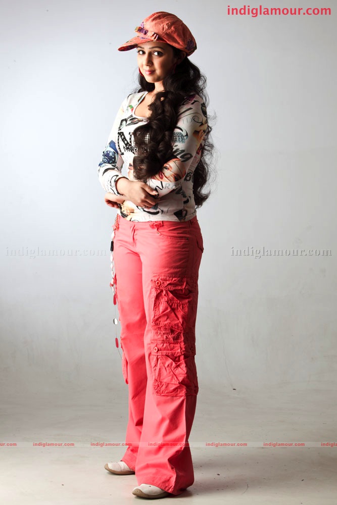 Charmi Actress hd photo
