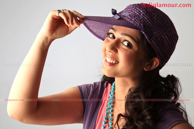 Charmi Actress hd photo