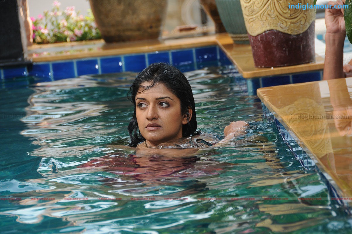 Vimala Raman Actress hd photo