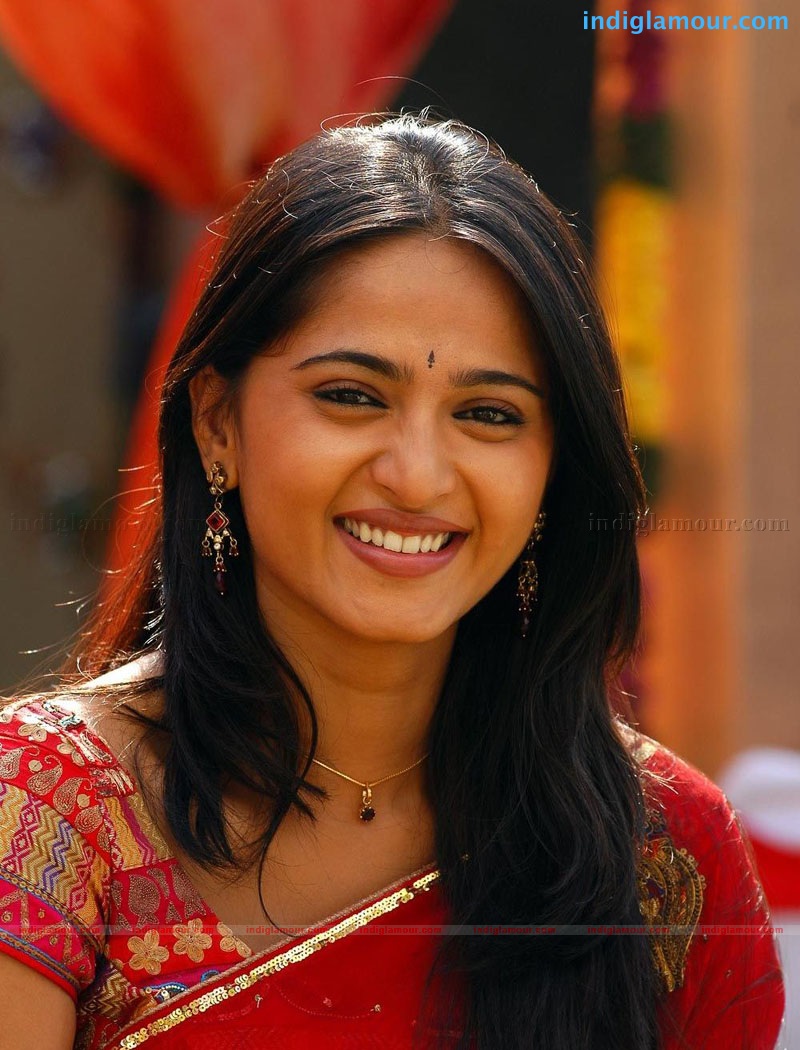Anushka Actress hd photo