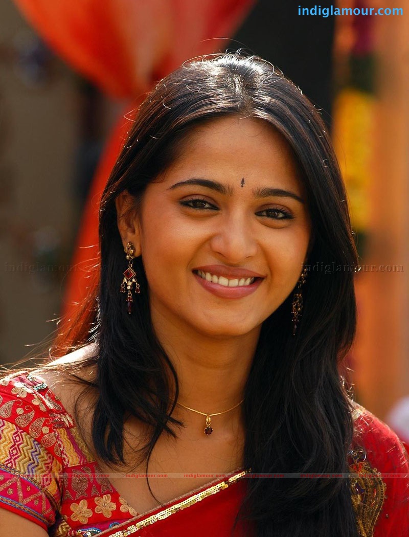 Anushka Actress hd photo