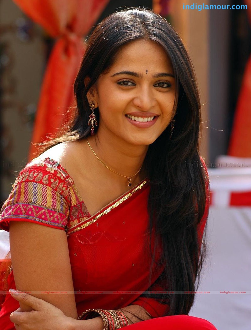 Anushka Actress hd photo