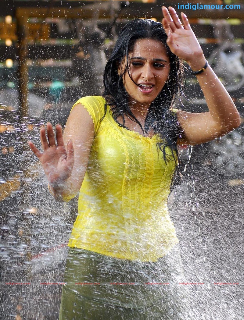 Anushka Actress hd photo