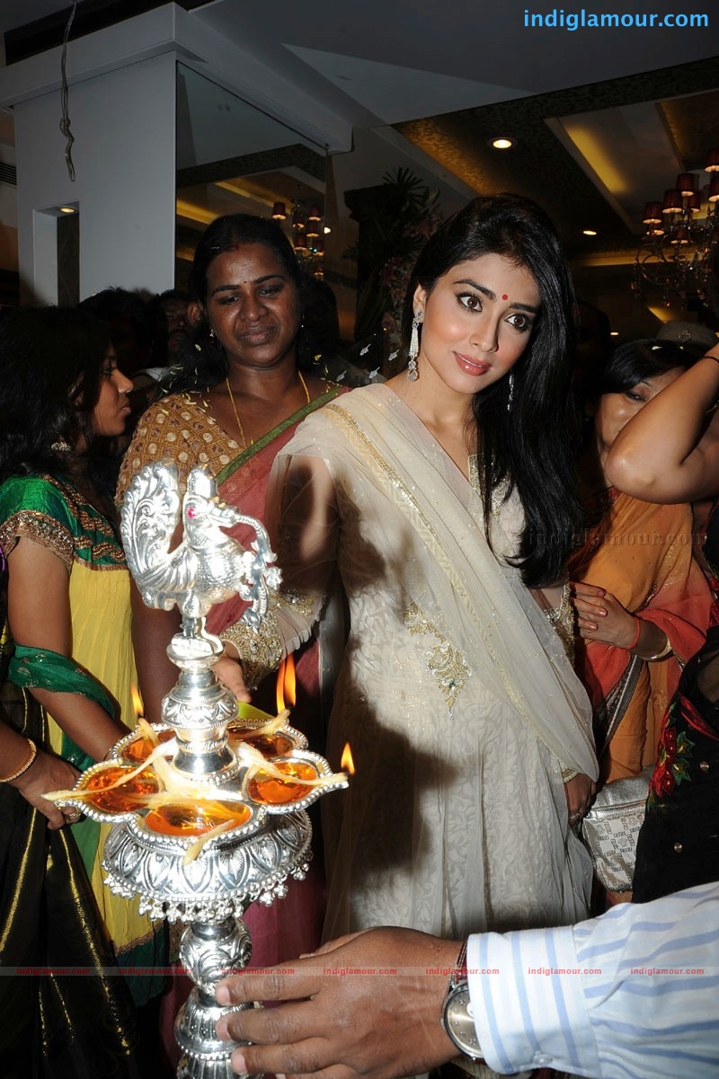 Shriya Saran Actress hd photo