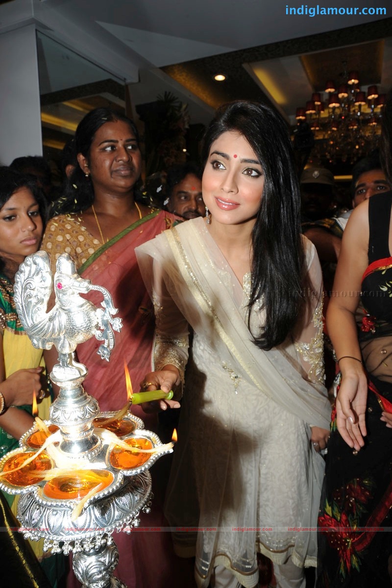 Shriya Saran Actress hd photo