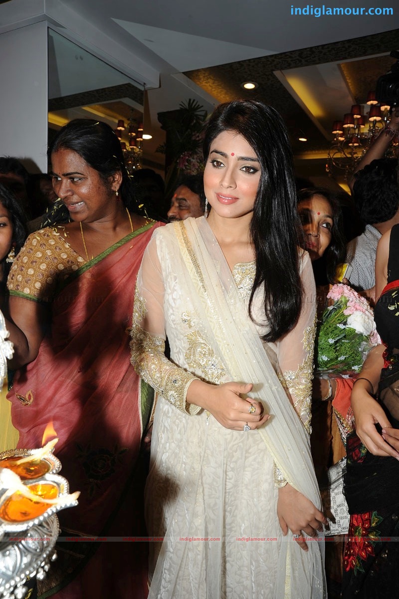 Shriya Saran Actress hd photo