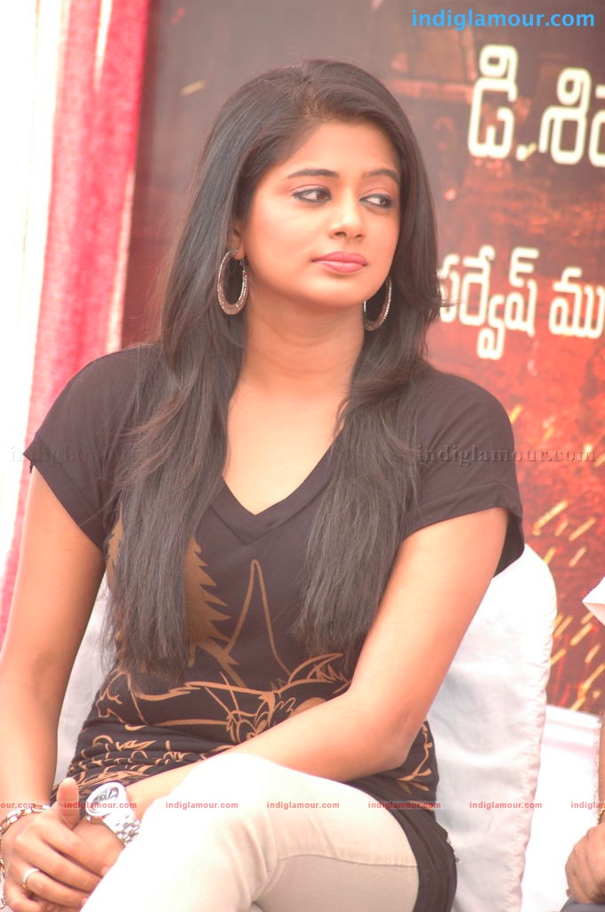 Priyamani Actress hd photo