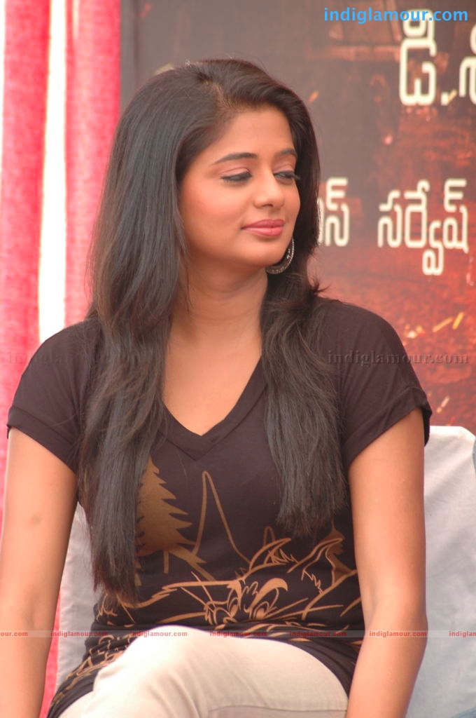 Priyamani Actress hd photo