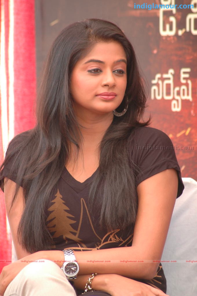 Priyamani Actress hd photo