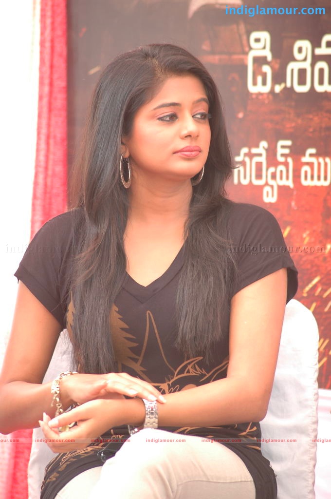 Priyamani Actress hd photo