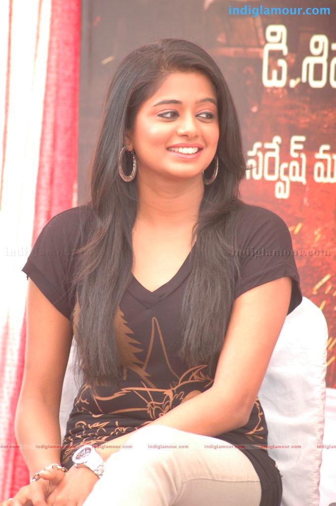 Priyamani Actress hd photo