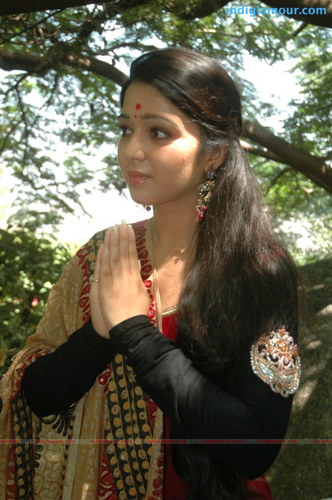 Charmi Actress hd photo