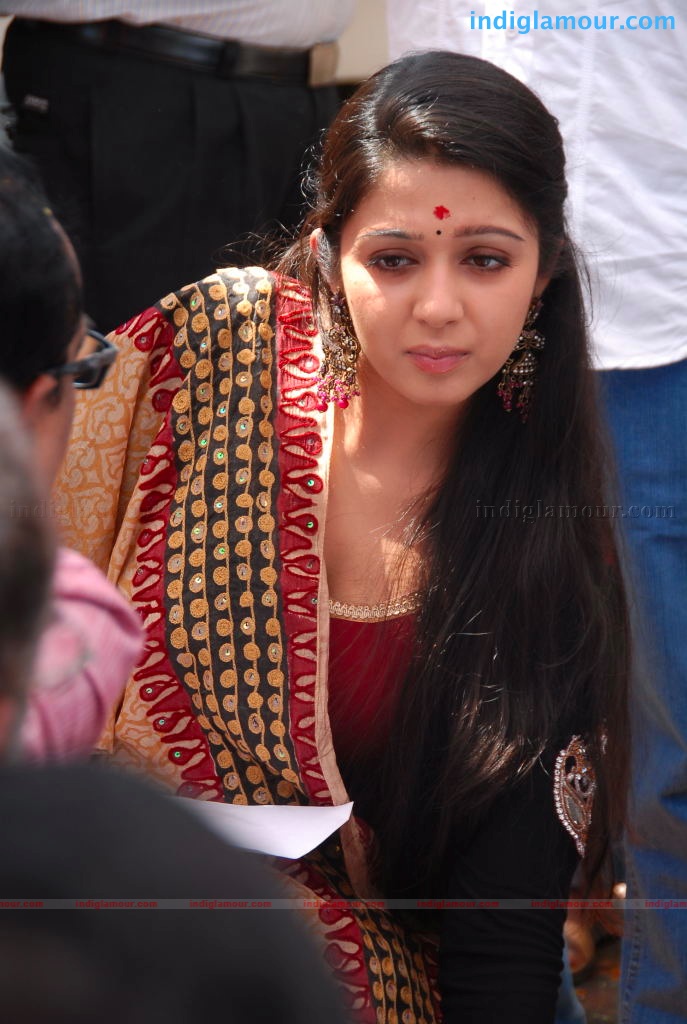 Charmi Actress hd photo